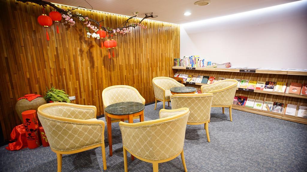 Lincoln Hotel Tainan Luaran gambar