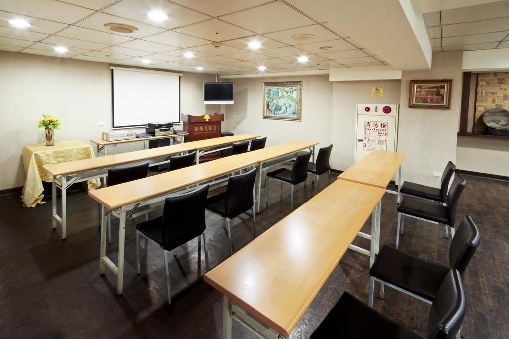 Lincoln Hotel Tainan Luaran gambar