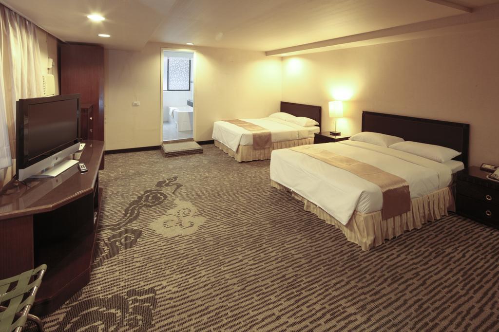 Lincoln Hotel Tainan Luaran gambar