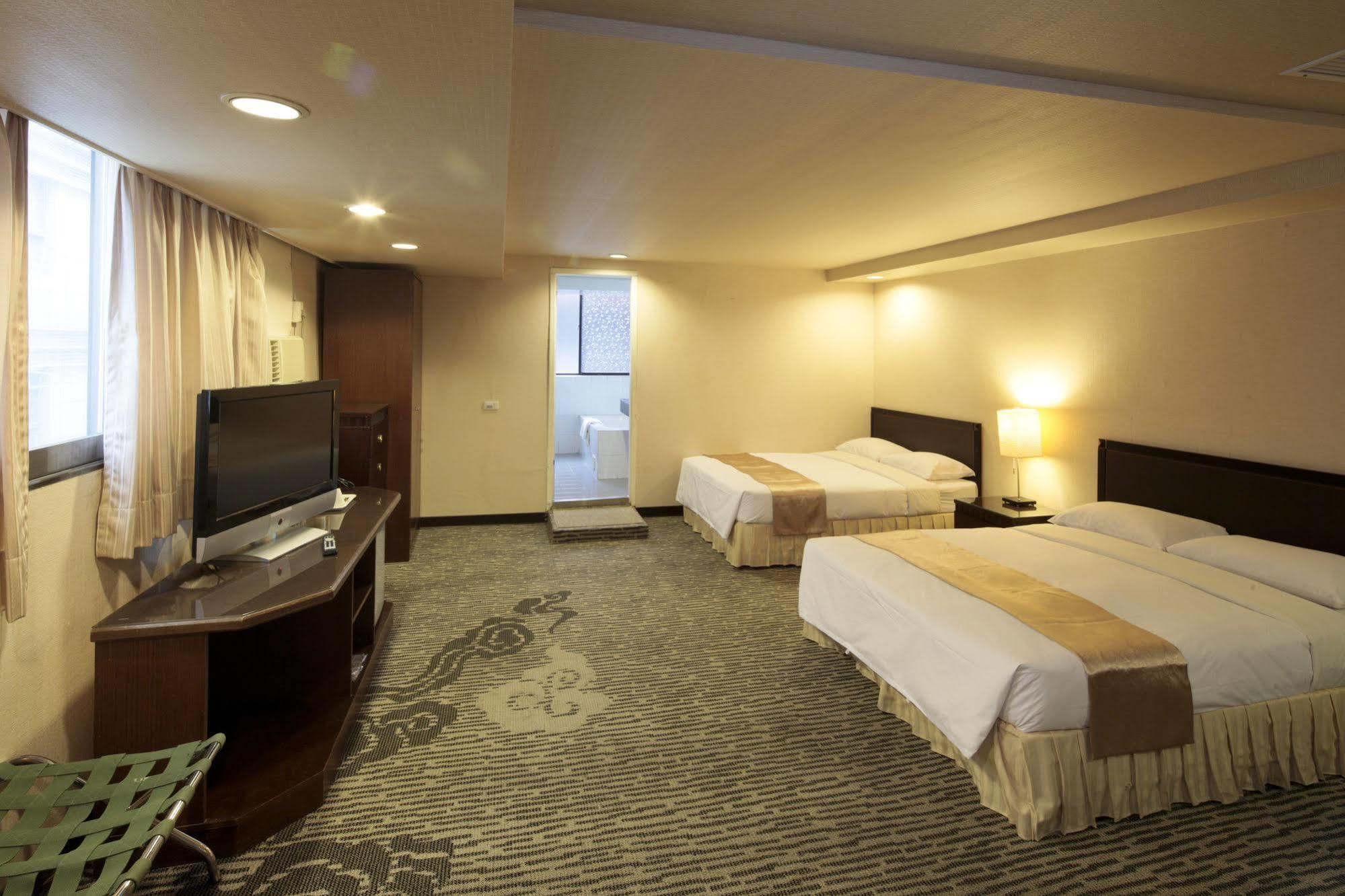 Lincoln Hotel Tainan Luaran gambar