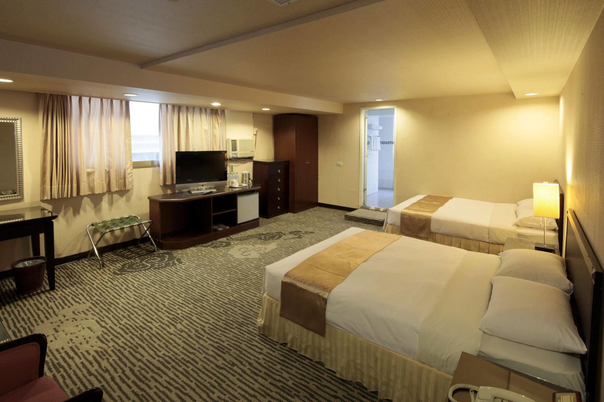 Lincoln Hotel Tainan Luaran gambar
