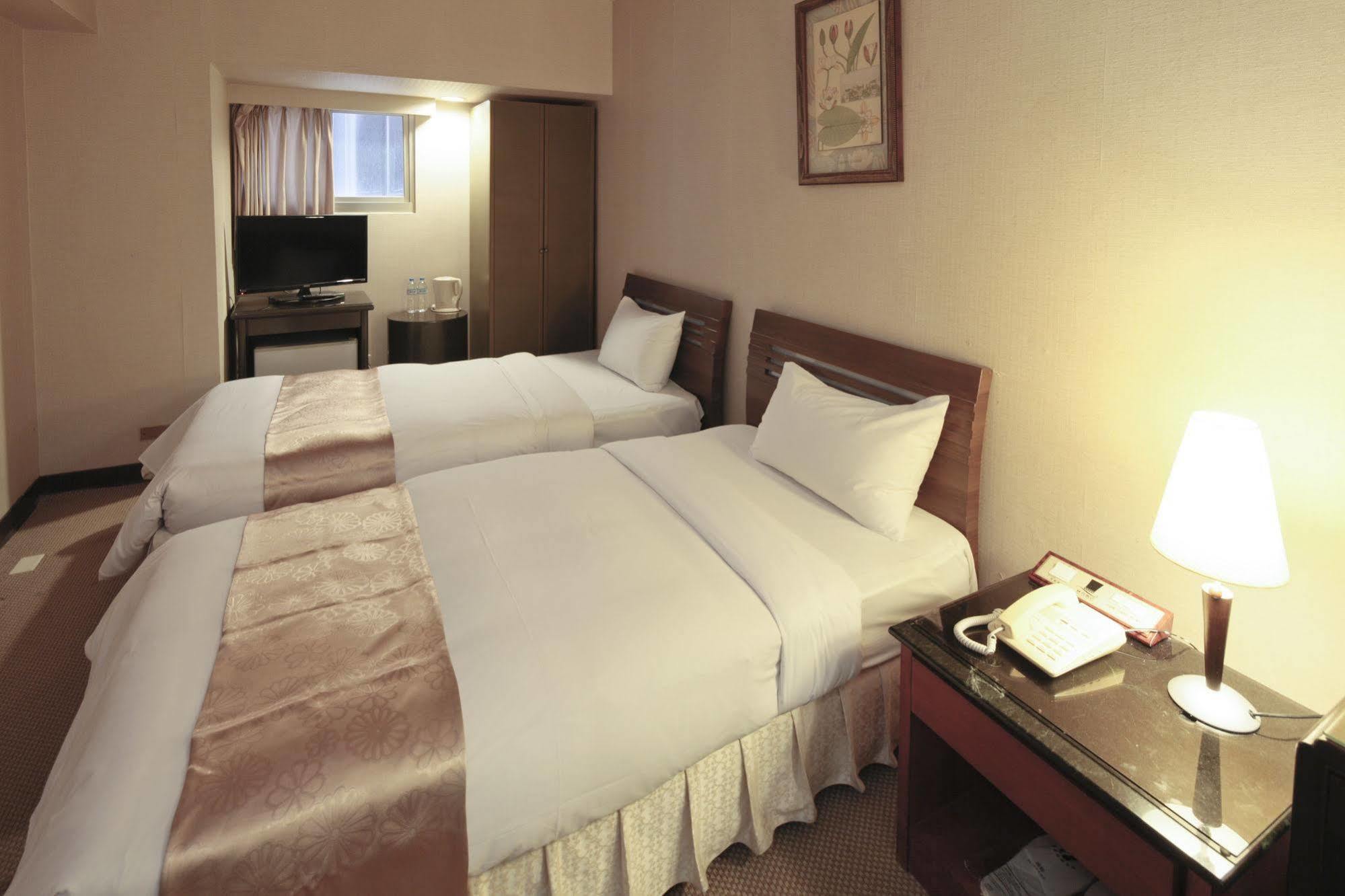 Lincoln Hotel Tainan Luaran gambar